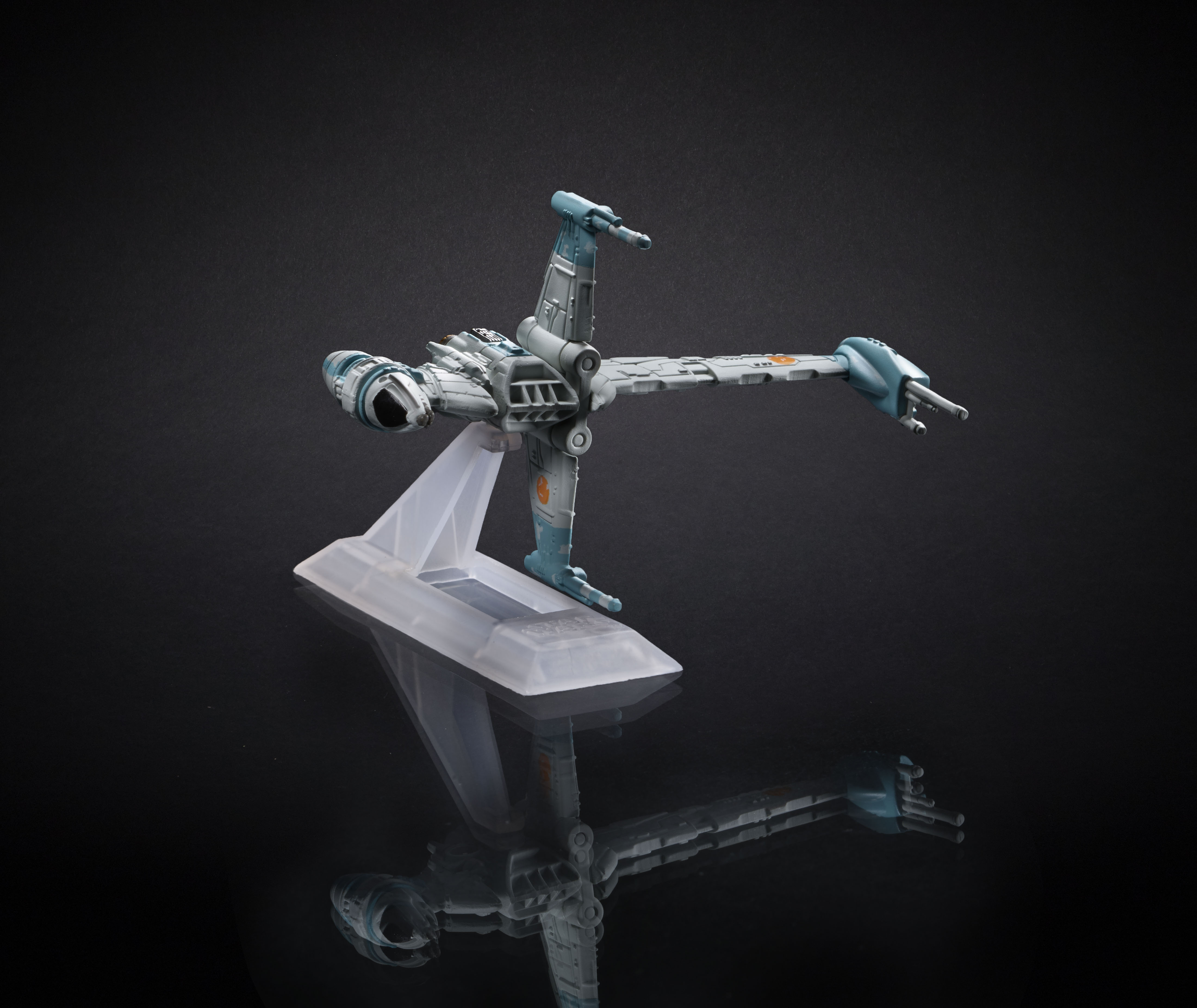BLACK-SERIES-TITANIUM_B-Wing