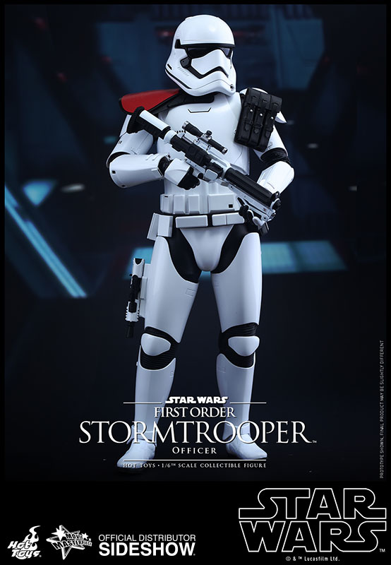 FO-stormtrooper-officer-sixth-scale-hot-toys-1