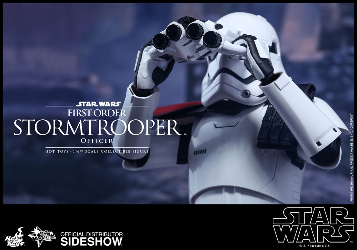 FO-stormtrooper-officer-sixth-scale-hot-toys-5