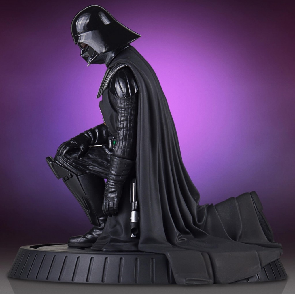 Darth Vader scale statue available for pre-order