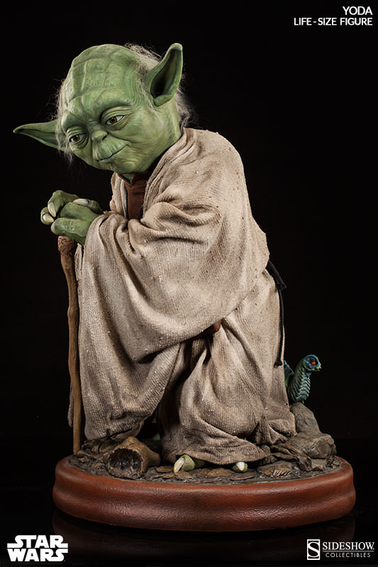 star-wars-yoda-life-size-figure-3
