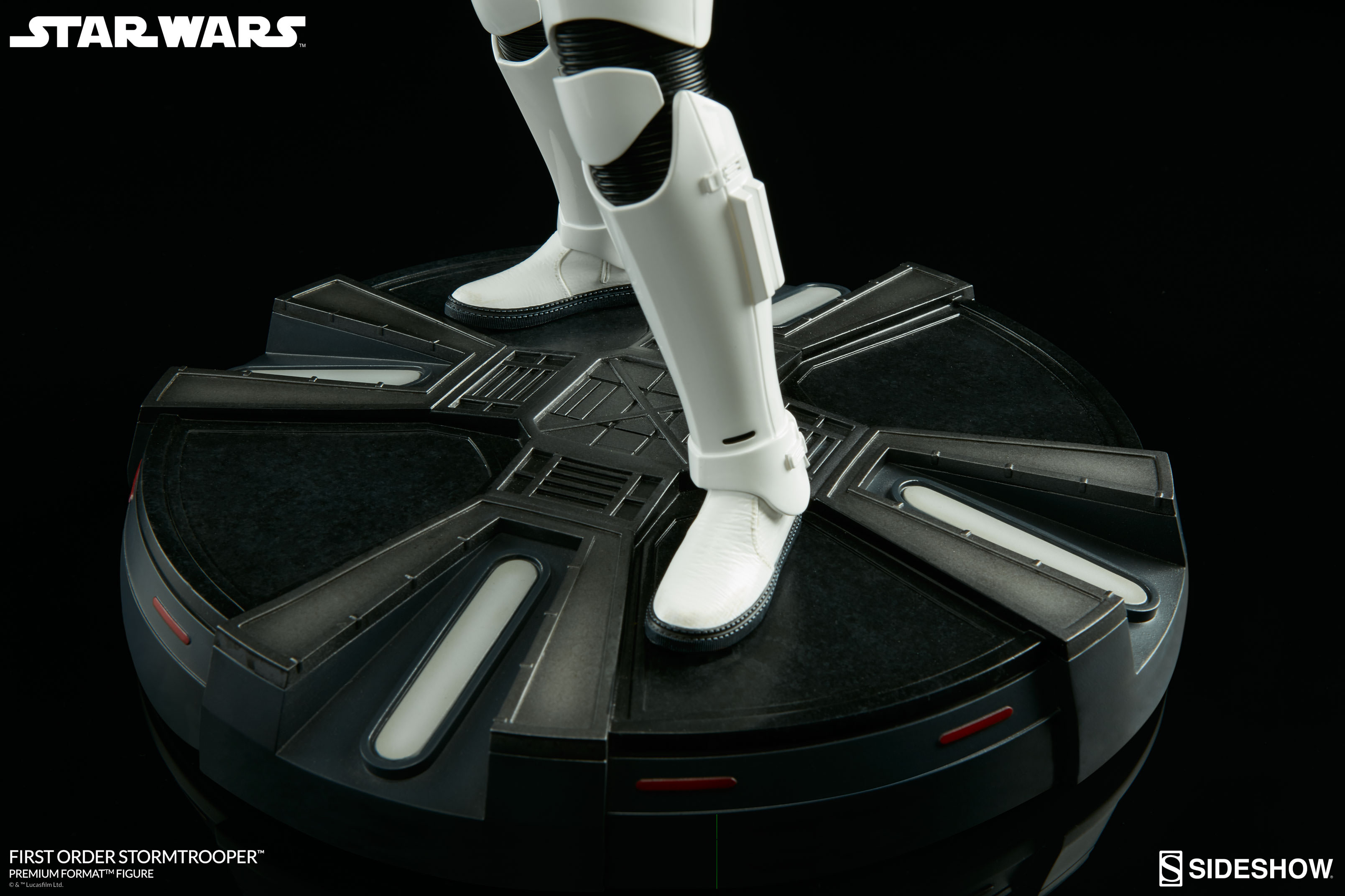 First-Order-stormtrooper-premium-format-07