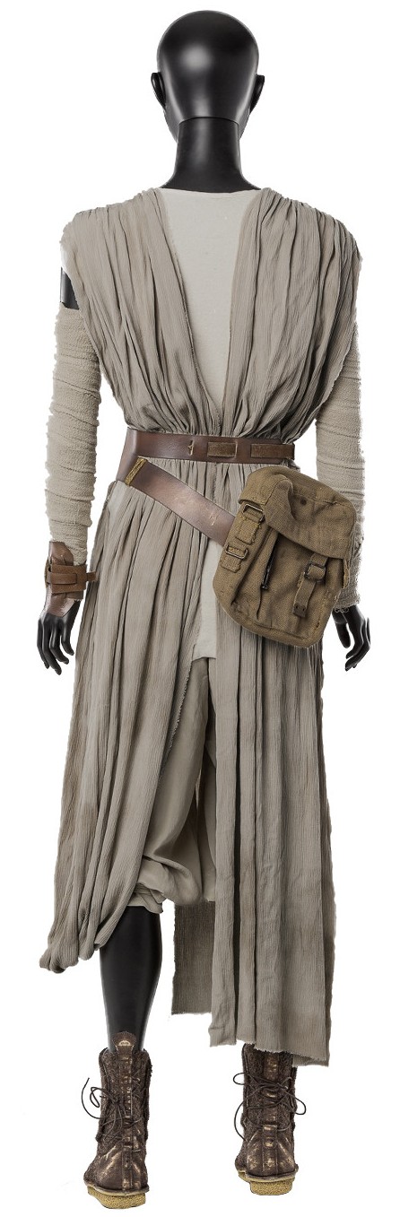 Rey-Jakku-Costume-Ensemble-02