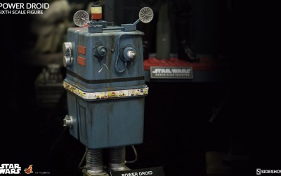 Brand new 1/6th scale figure of a Power Droid from Hot Toy coming soon!