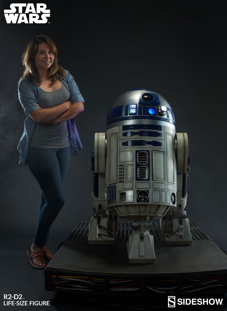 R2-D2-life-size-figure-08