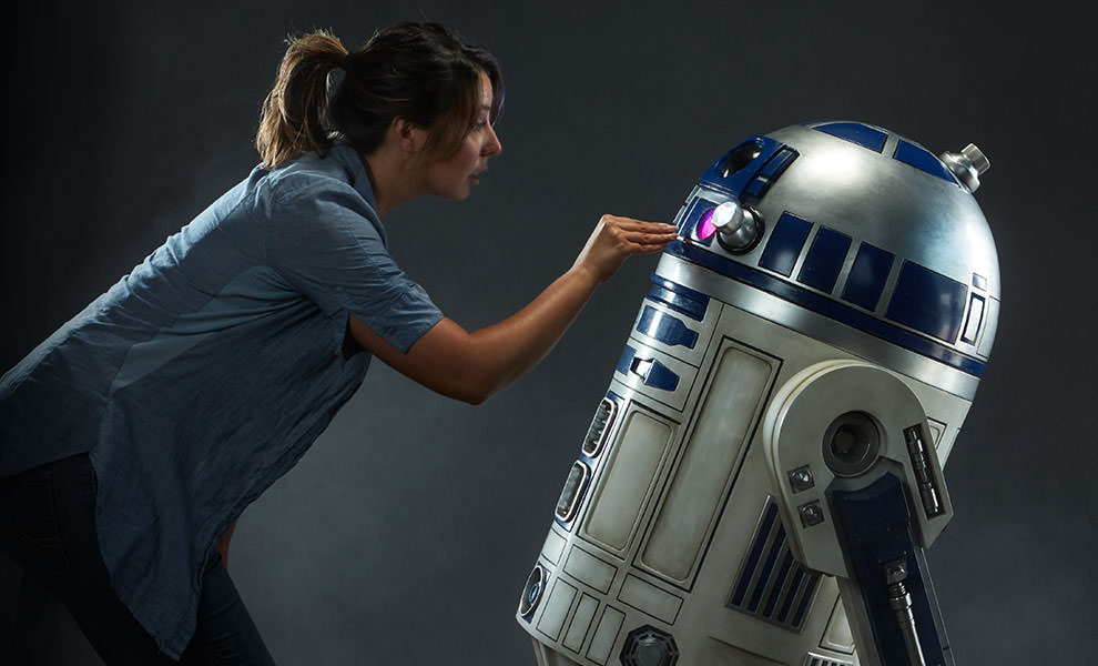 Life-Sized R2-D2 Action Figure now available for pre-order, price revealed