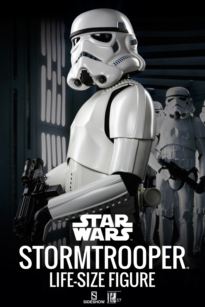 Stormtrooper-life-size-figure-02