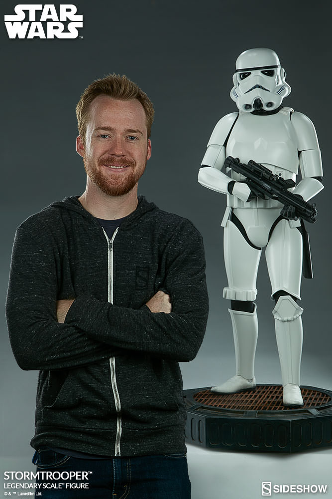 Stormtrooper-legendary-scale-figure-03