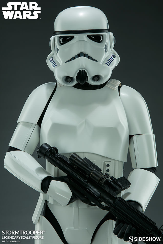 Stormtrooper-legendary-scale-figure-04