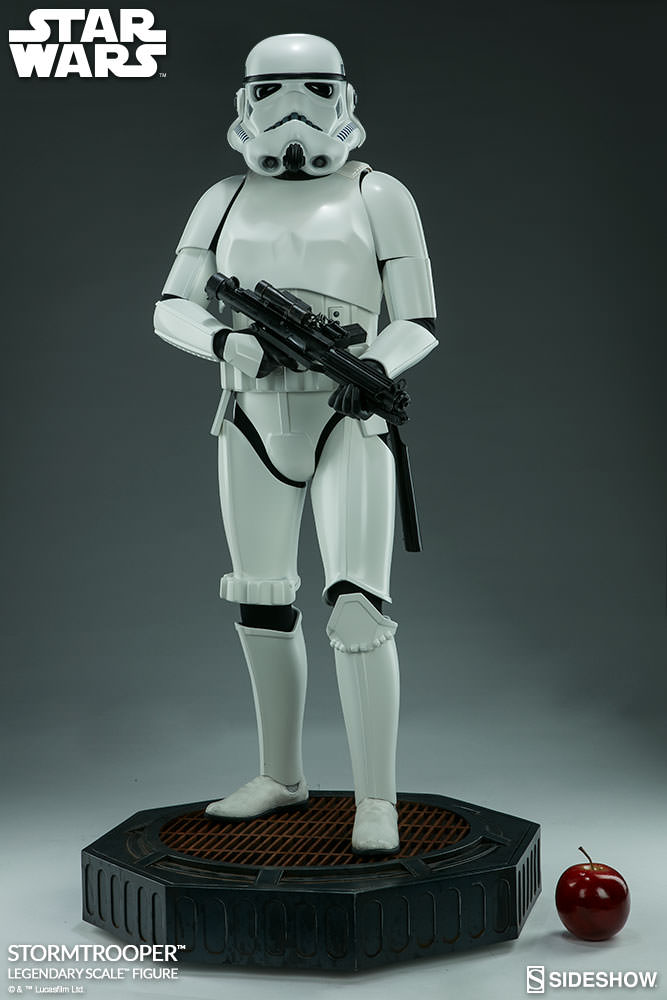 Stormtrooper-legendary-scale-figure-06