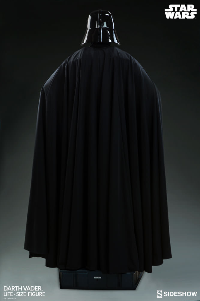 Darth-Vader-life-size-figure-04