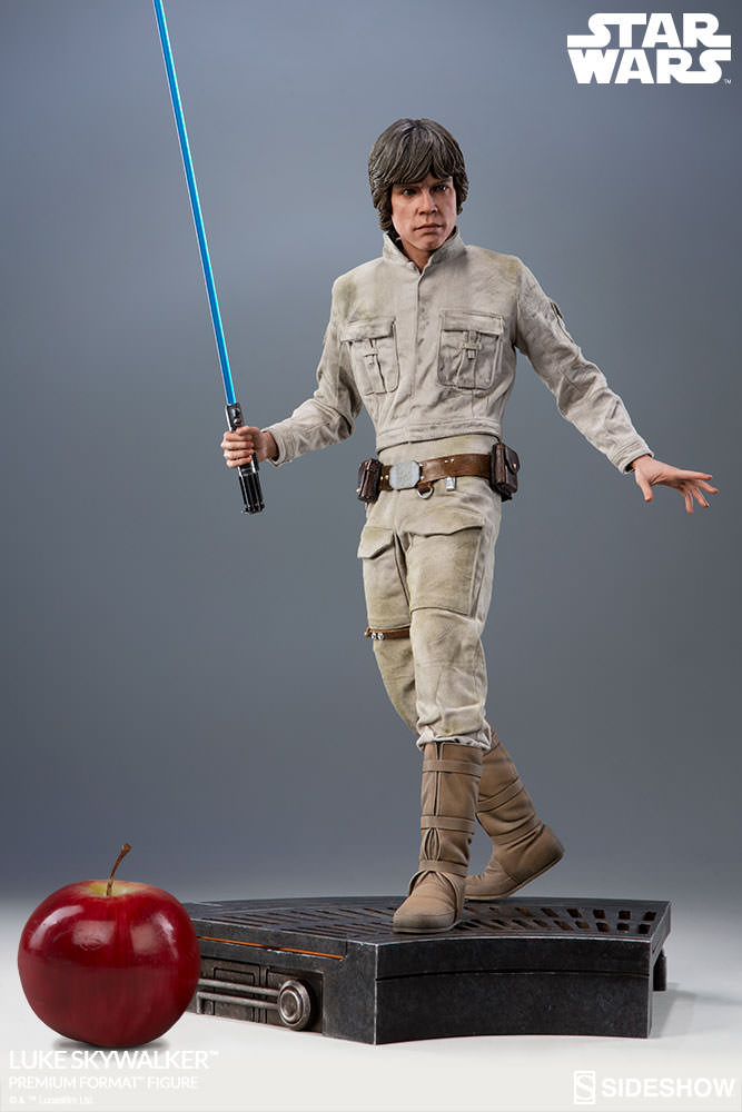 Luke-Skywalker-Premium-Format-Figure-02