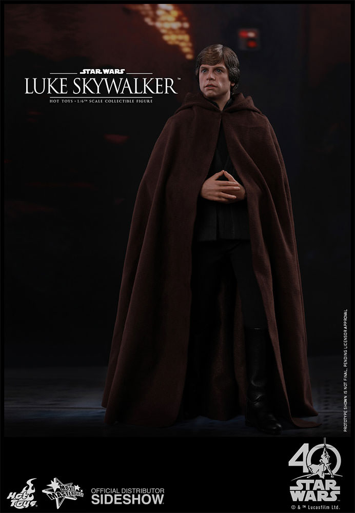 Luke-Skywalker-sixth-scale-Figure-03