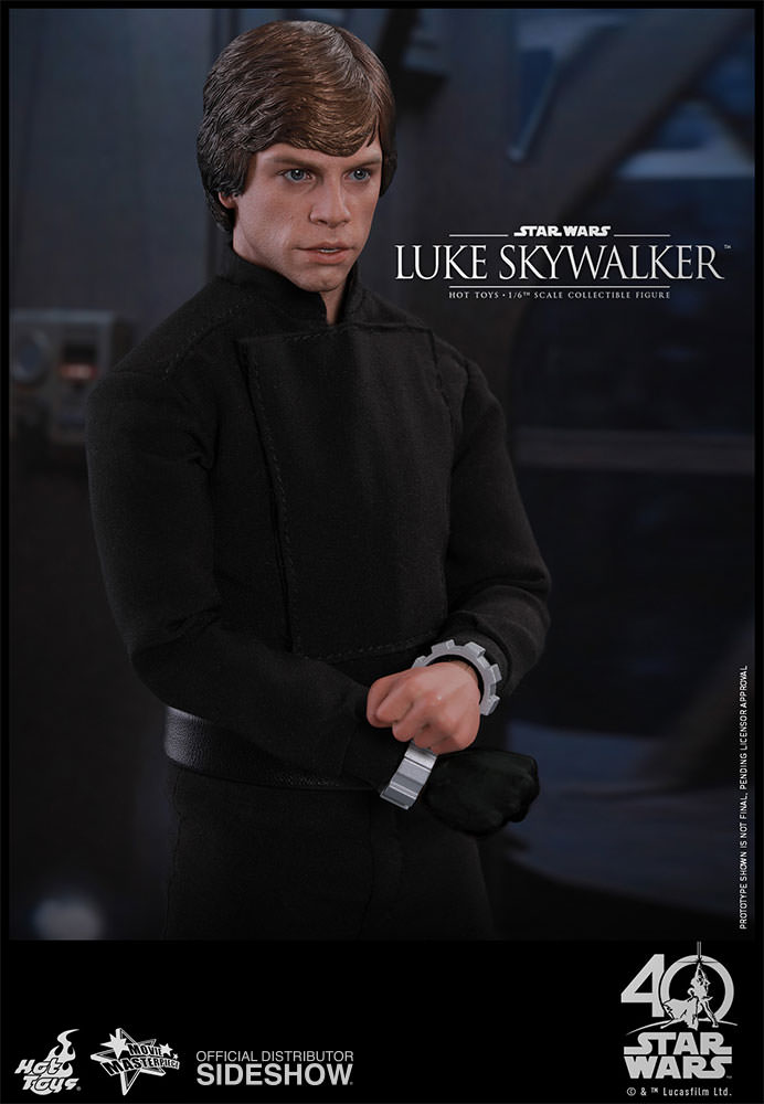 Luke-Skywalker-sixth-scale-Figure-06