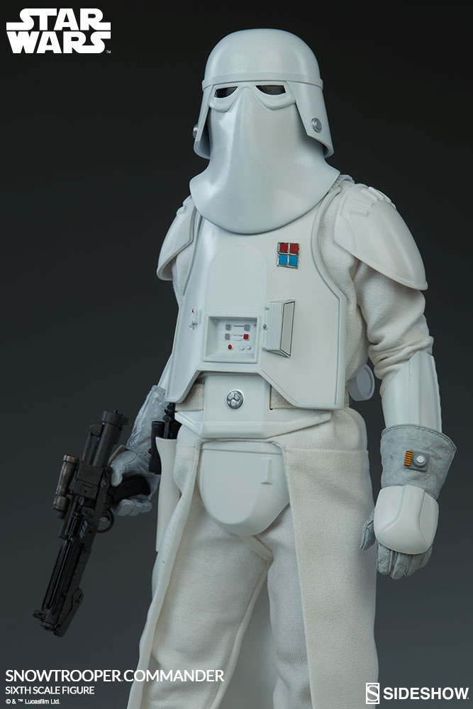 Snowtrooper-commander-sixth-scale-figure-07