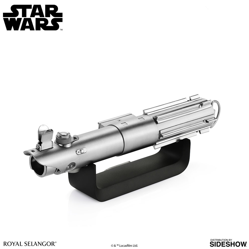 Luke-Skywalker-Lightsaber-dh-pc 4