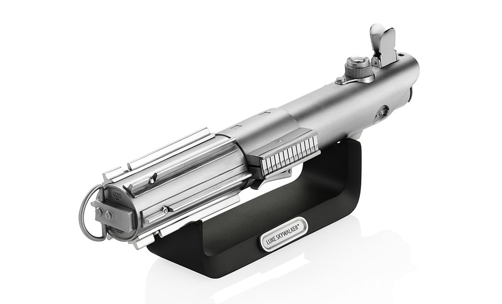 Luke-Skywalker-Lightsaber-dh-pc 3