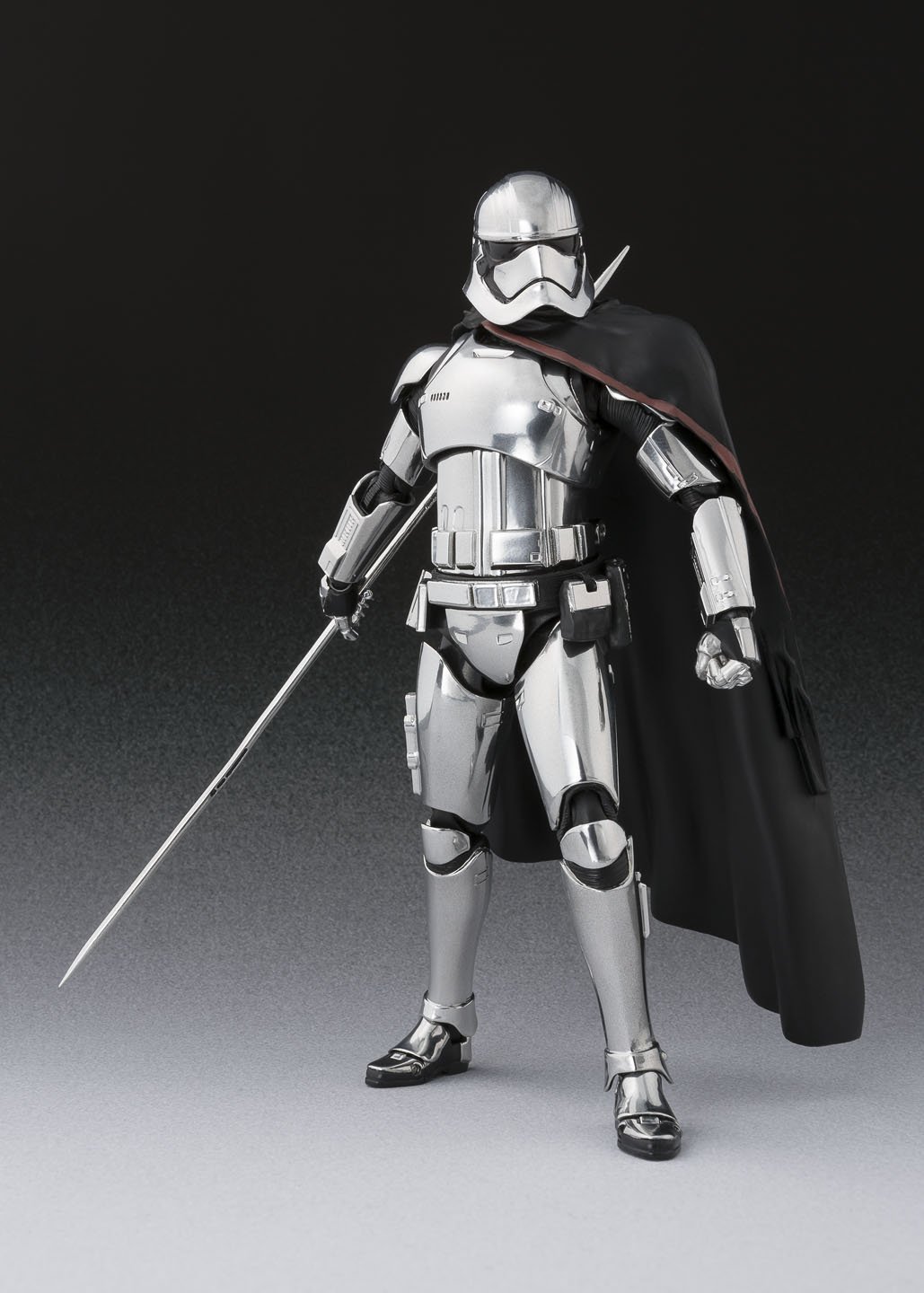 TLJ S. H. Figuarts Captain Phasma Figure 3