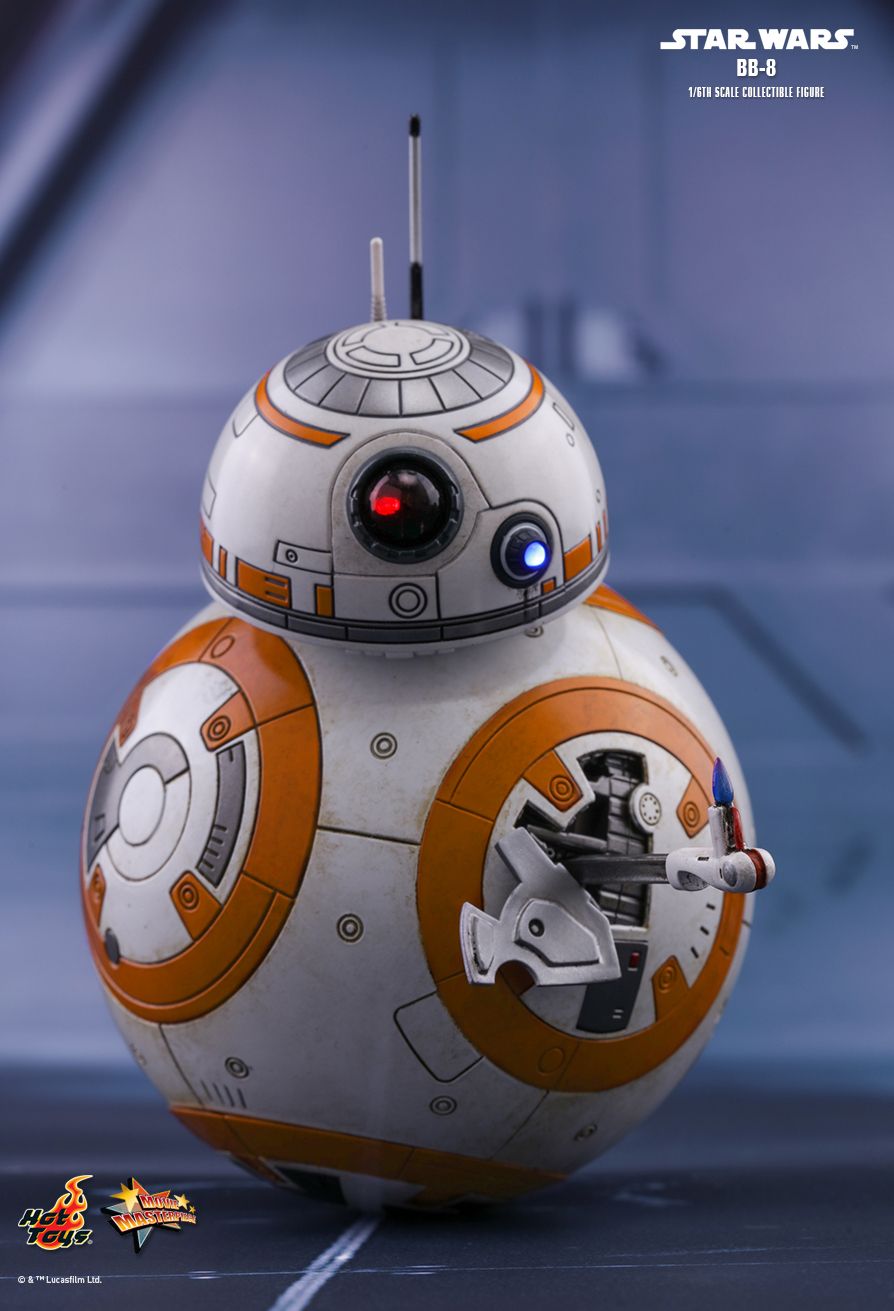 TLJ-BB-8-1:6th-Scale-Figure-02