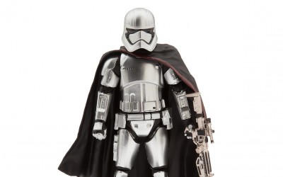 New Last Jedi Captain Phasma Elite Series Die Cast Figure available on Walmart