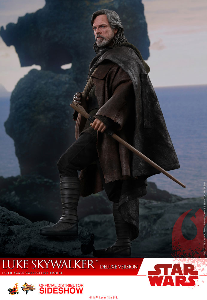TLJ_Luke-Skywalker-deluxe-sixth-scale-figure-06