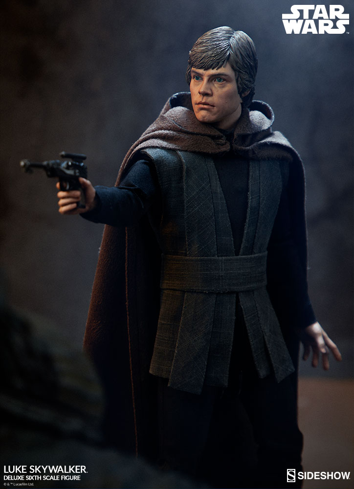 Luke-Skywalker-sixth-scale-figure-02