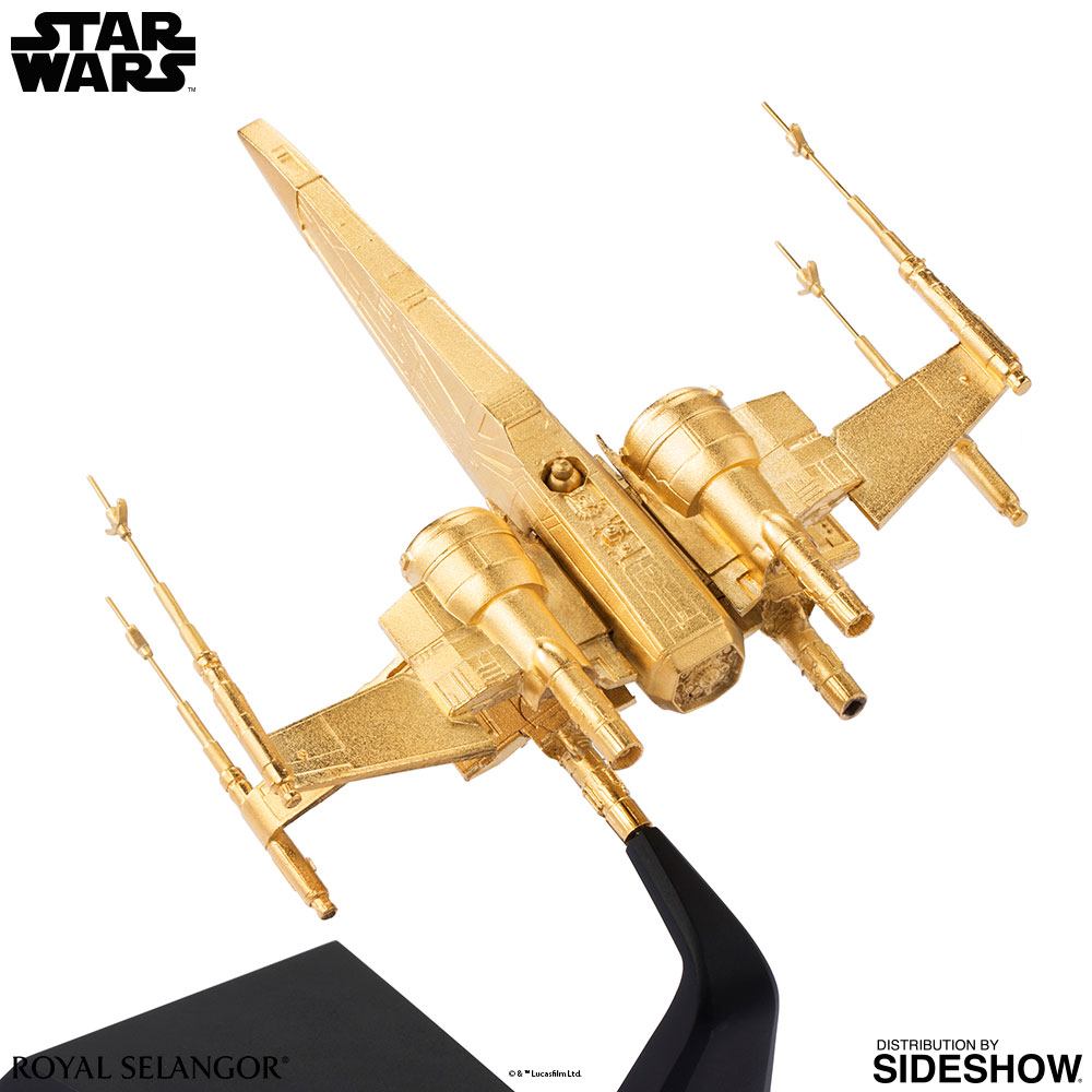 SW-Gilt-X-Wing-Starfighter-scaled-replica-05