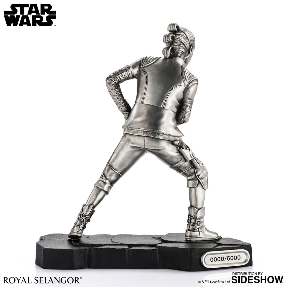 TLJ-Rey-figurine-pewter-collectible-04