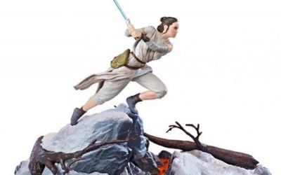 New Force Awakens Black Series Rey Centerpiece Figure now available!