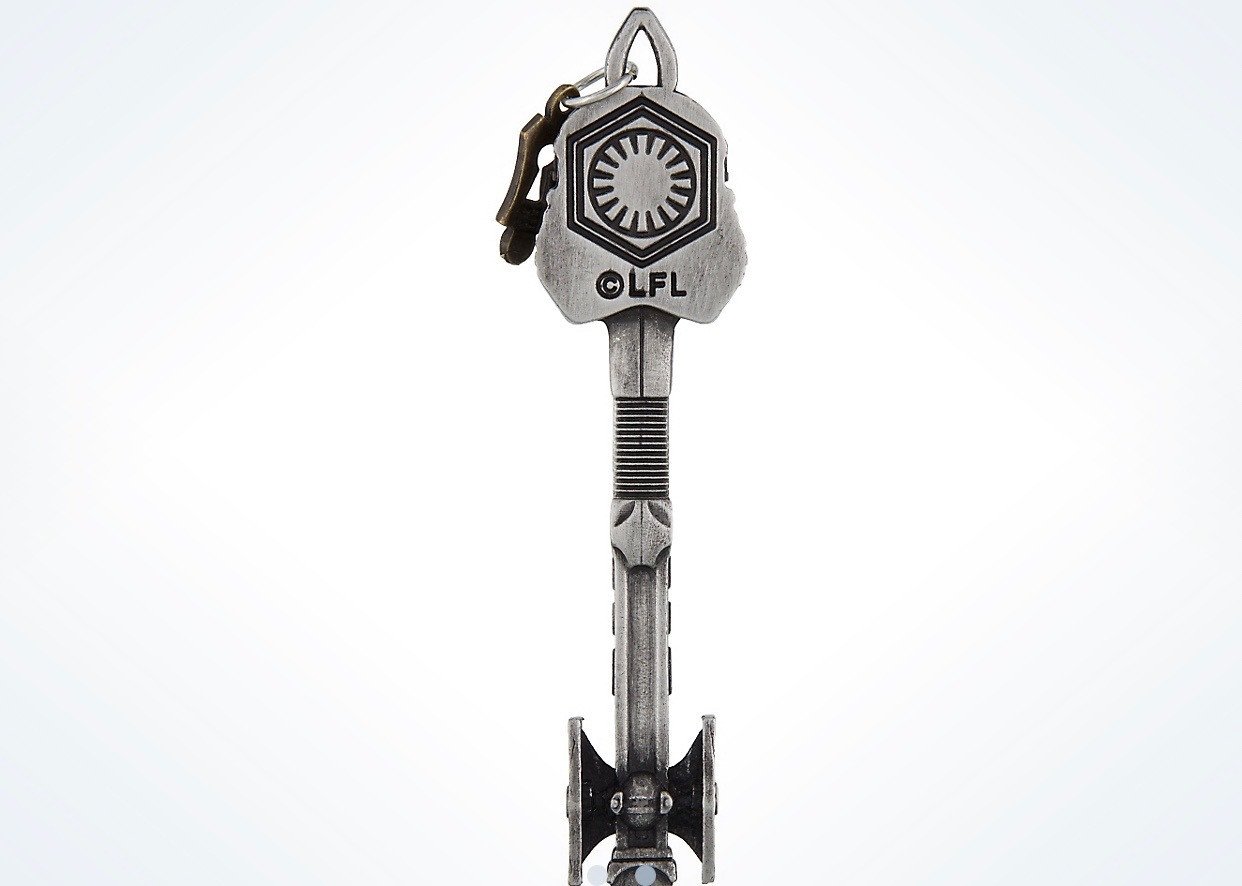 TLJ Captain Phasma Metal Key 2