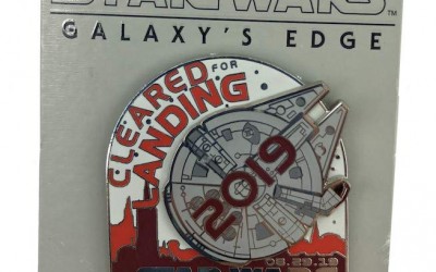 New Galaxy's Edge "Cleared For Landing" Pass-holder Pin available!