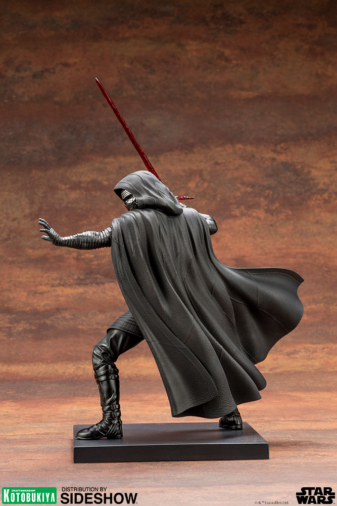 kylo-ren-ARTFX+-Statue-03