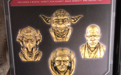 New Star Wars Galaxy's Edge Jedi Mini Bust 4-Pack available!
