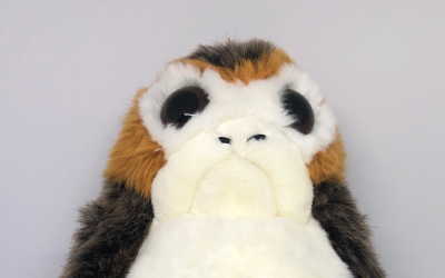 New Galaxy's Edge (Last Jedi) Porg Puppet Plush Toy available!