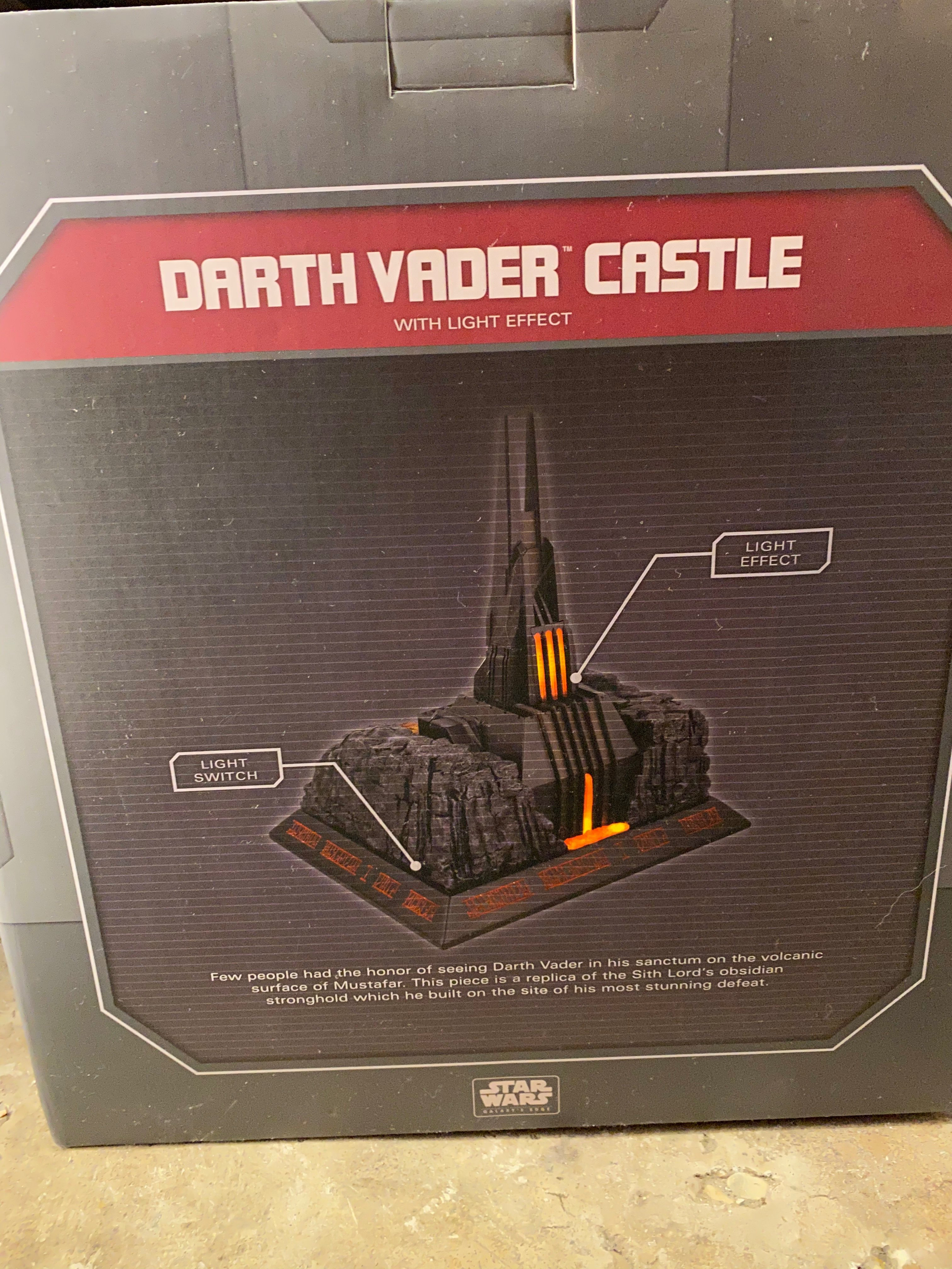 SWGE Darth Vader Castle (with Light Effect) 2