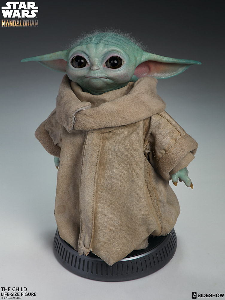 TM Baby Yoda (The Child) Life-Sized Figure 7