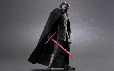 New Rise of Skywalker Kylo Ren Character Model Kit available!