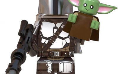 New The Mandalorian Mando and The Child Lego Mini Figure Set available!