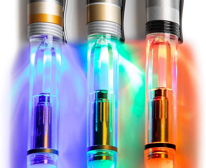 New Star Wars Light-Up Lightsaber Refillable Ink Pens 3 PC Set available!