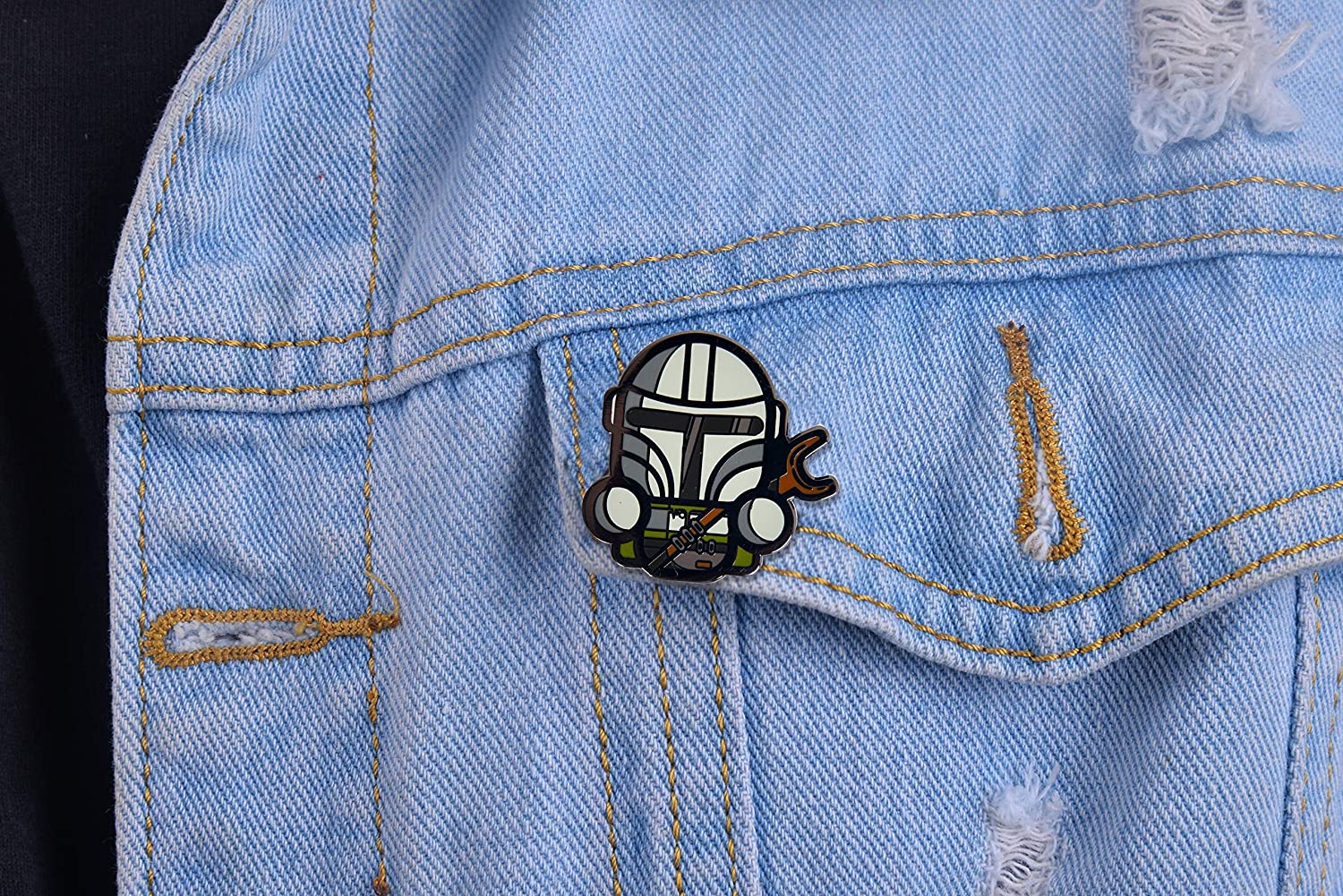 TM Mando Lapel Enamel Pin 3