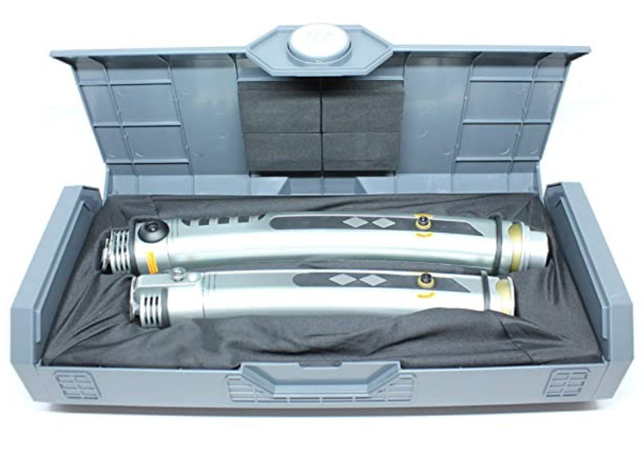 New Galaxy's Edge Ahsoka Tano Legacy Lightsabers Set available!