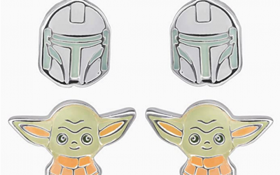 New The Mandalorian Mando (Din Djarin) and The Child (Grogu) Stud Earring Set available!