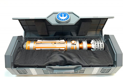 New Galaxy's Edge Leia Organa Legacy Lightsaber available!