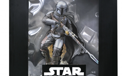 New The Mandalorian Mando (Din Djarin) First Gallery Diorama Diamond Select Figure available now!