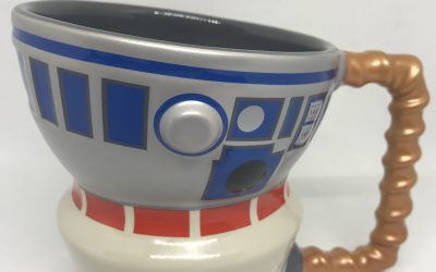 New Galaxy's Edge Droid Depot R2-D2 and R5-D4 Coffee Mug available!