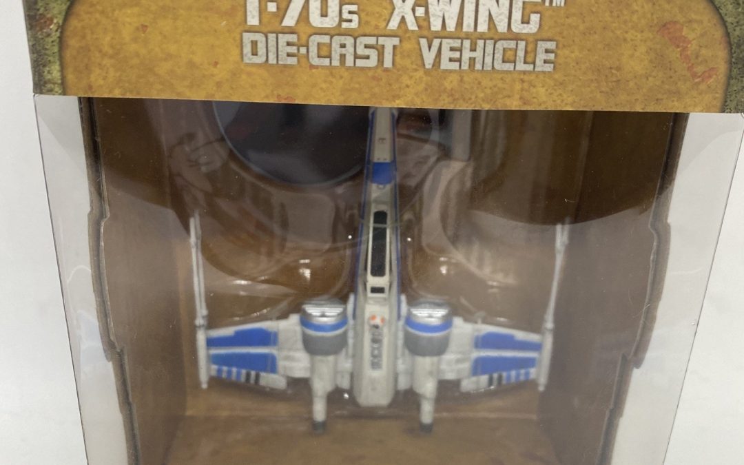 New Galaxy's Edge T-70s X-Wing Fighter Die Cast Vehicle Toy available now!