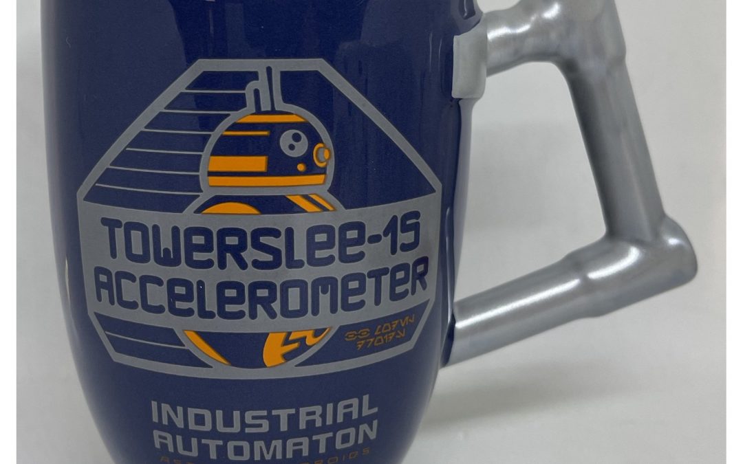 New Galaxy's Edge Astromech Droids Towerslee-15 Mug with Lid available now!