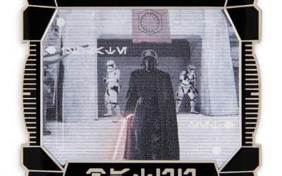 New Galaxy's Edge Kylo Ren First Order Reconnaissance Limited Edition Pin available!