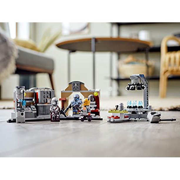 TM The Armorer's Mandalorian Forge Lego Set 2