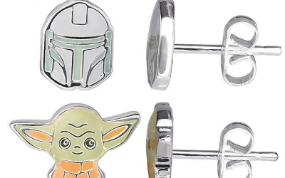 New The Mandalorian Mando (Din Djarin) and The Child (Grogu) 2-Piece Stud Earring Set available!